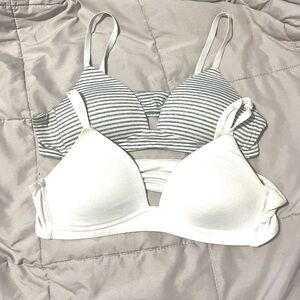 2-pk 36A Womens/Girls Hanes Bras 1 White, 1 Striped No-Wire Lightly Lined & Soft